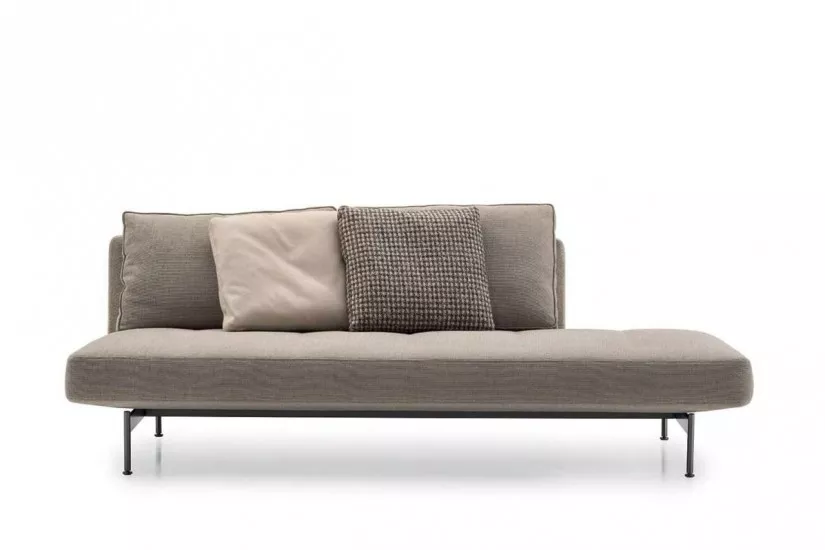 SAKé Sofa
