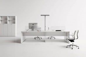 Quaranta5 Operative Desk 2