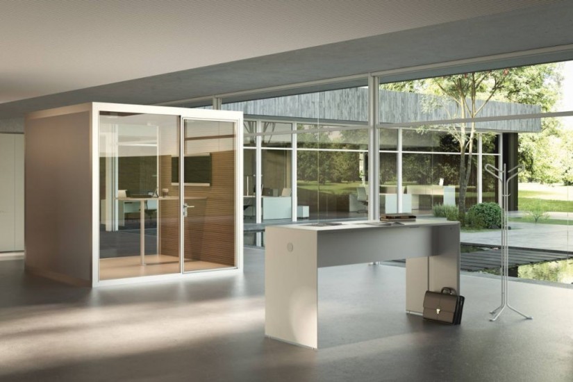 Quaranta5 Operative Desk