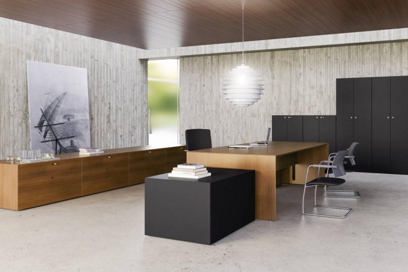 Quaranta5 Operative Desk