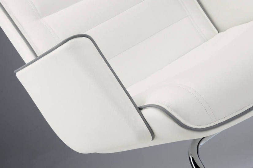 Mr.Big Executive Armchair