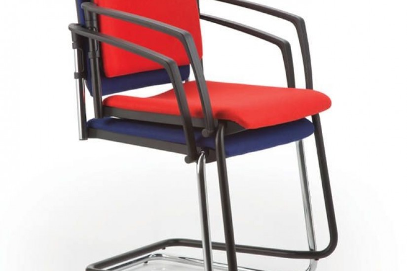 Essenziale Chair