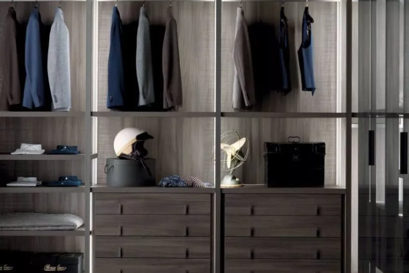 Palo Alto Walk-in-closet