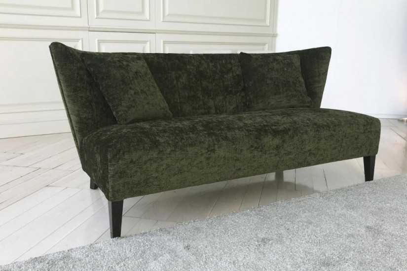 Milady Loveseat (Expo Offer)