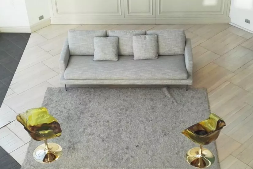 Larsen Sofa (Expo Offer)