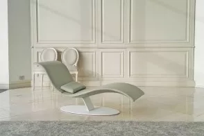 Eli Fly Chaise Longue (Expo Offer)