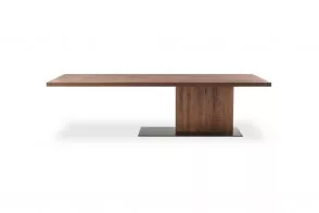 Liam Table