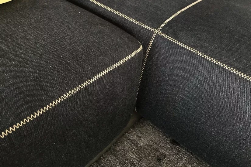 Bend Sofa in anthracite colour (Expo Offer)