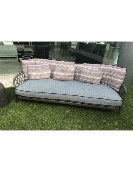 Erica ’19 Outdoor Sofa (Expo Offer)