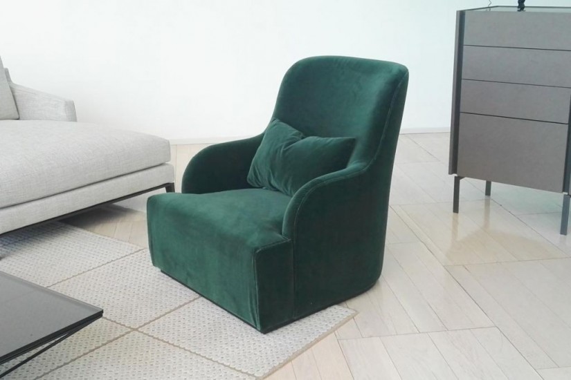 Liu Skin Armchair (Expo Offer)