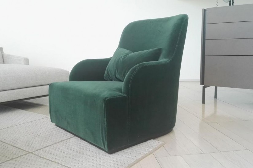 Liu Skin Armchair (Expo Offer)