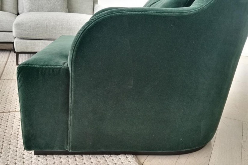 Liu Skin Armchair (Expo Offer)