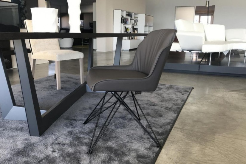 Flaminia Chair in dark gray colour (Expo Offer)
