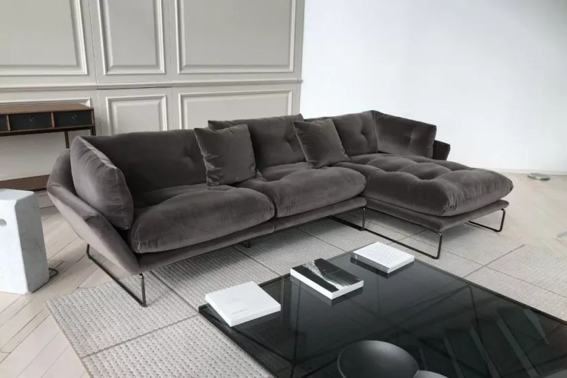 New York Suite Sofa (Expo Offer)