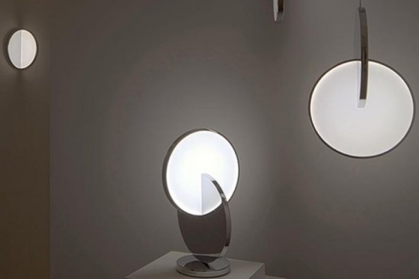 Eclipse Table Lamp