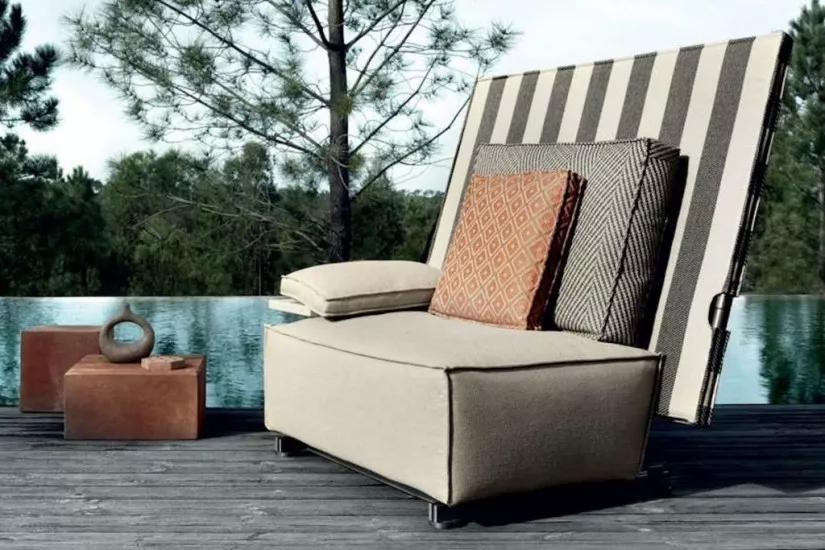 Oh, it rains! Outdoor Armchair