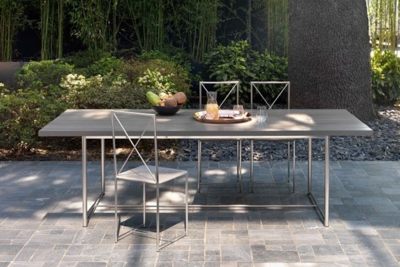 Levante Outdoor Table