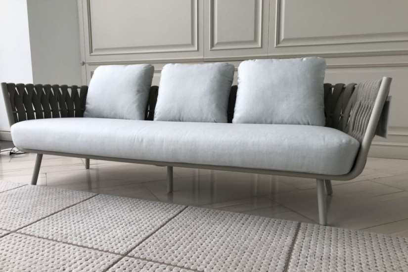 Tosca Outdoor Sofa (Expo Offer)