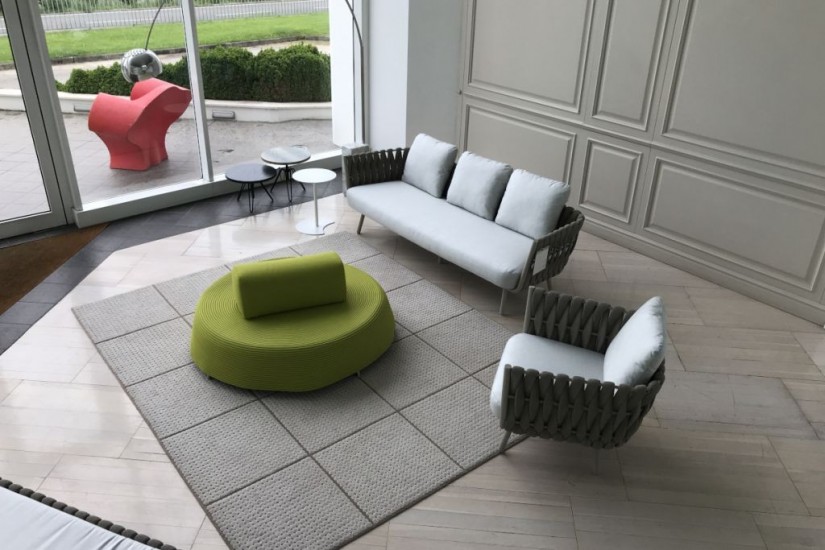 Tosca Outdoor Sofa (Expo Offer)