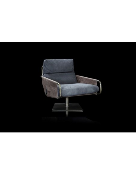 Voyage Armchair