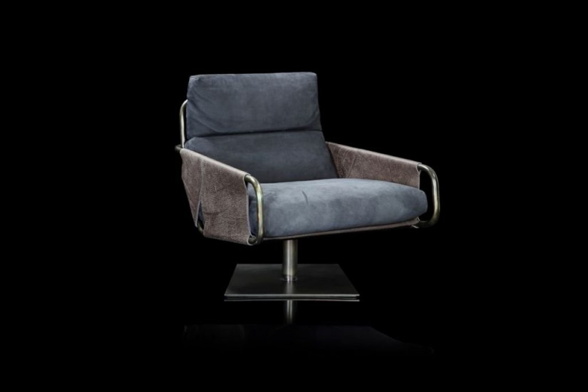 Voyage Armchair