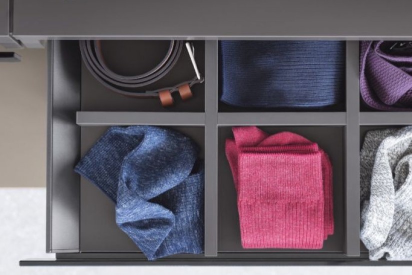 Break Walk-In Closet