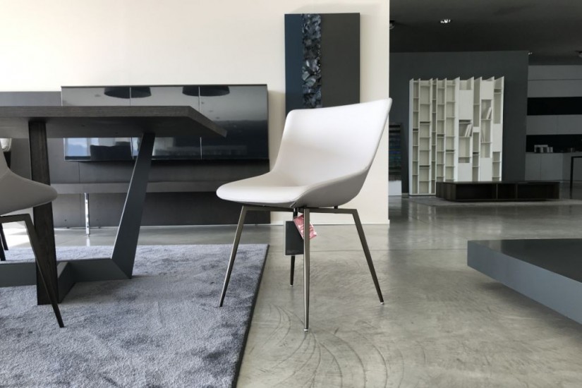 Artika Chair (Expo Offer)