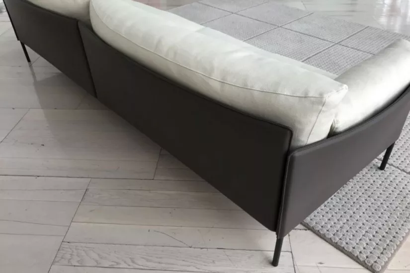 Greene Sofa (Expo Offer)