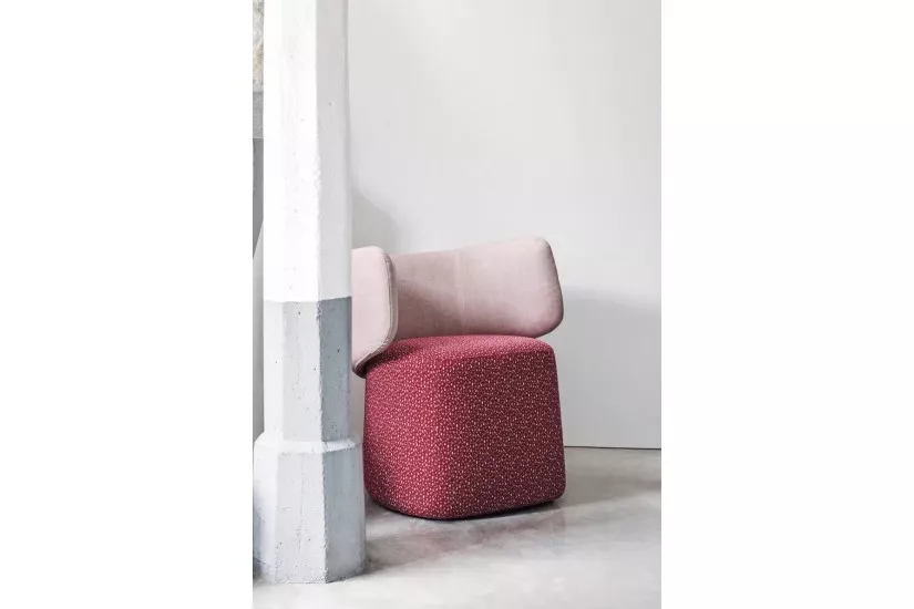 Giro Armchair