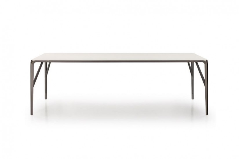 Table Milano