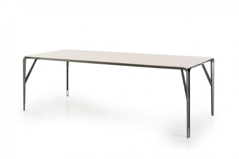 Table Milano