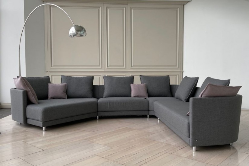 Onda Sofa (Expo Offer)