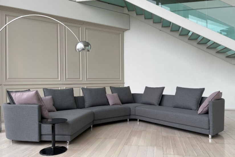 Onda Sofa (Expo Offer)
