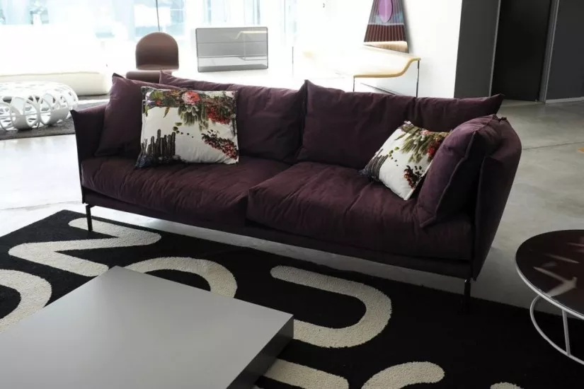 Gentry Sofa (Expo Offer)