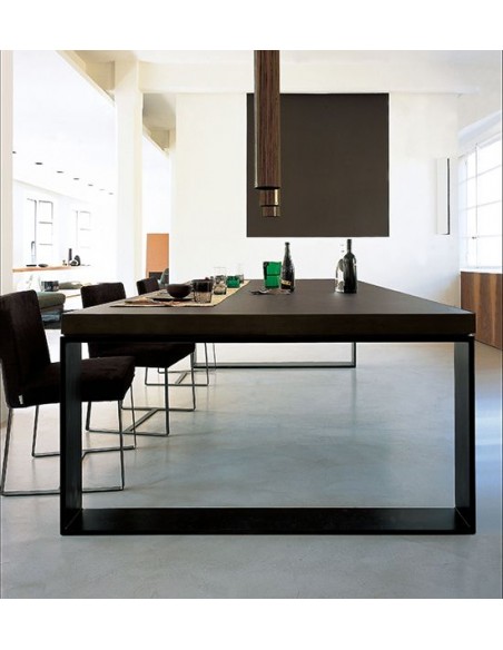 Vittorio Table