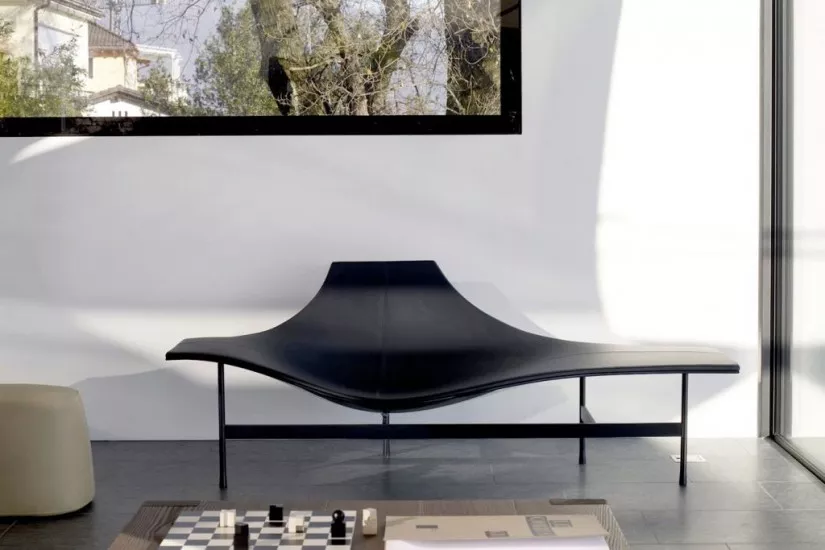 Terminal 1 Chaise Longue