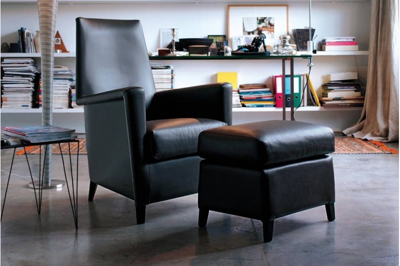 Calvino Armchair