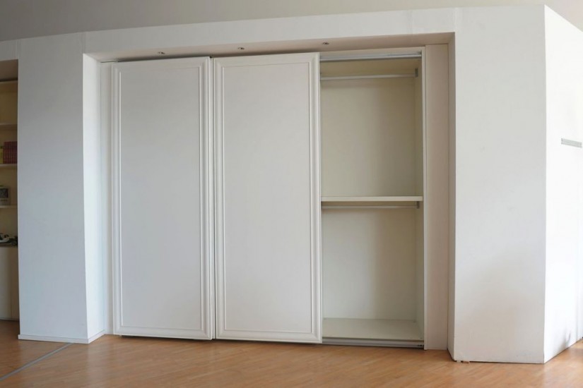 Armoire trois portes avec cadre (Offre Expo)