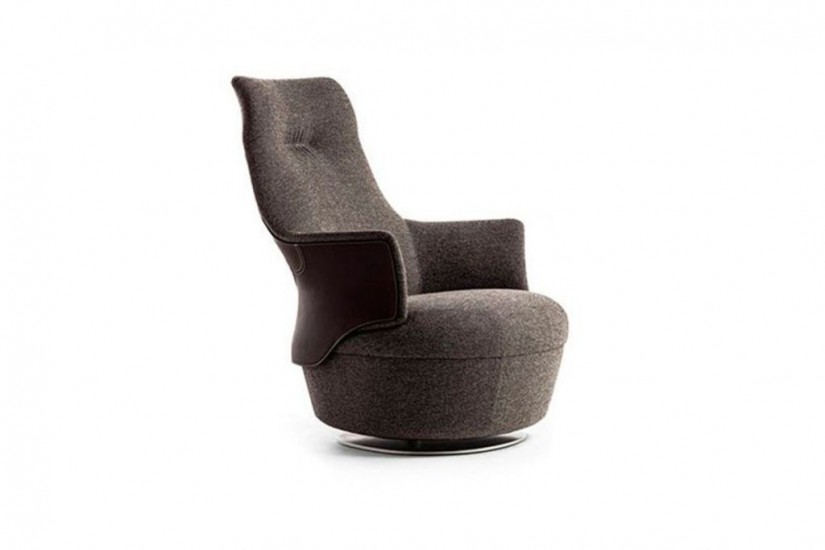 Assaya Armchair