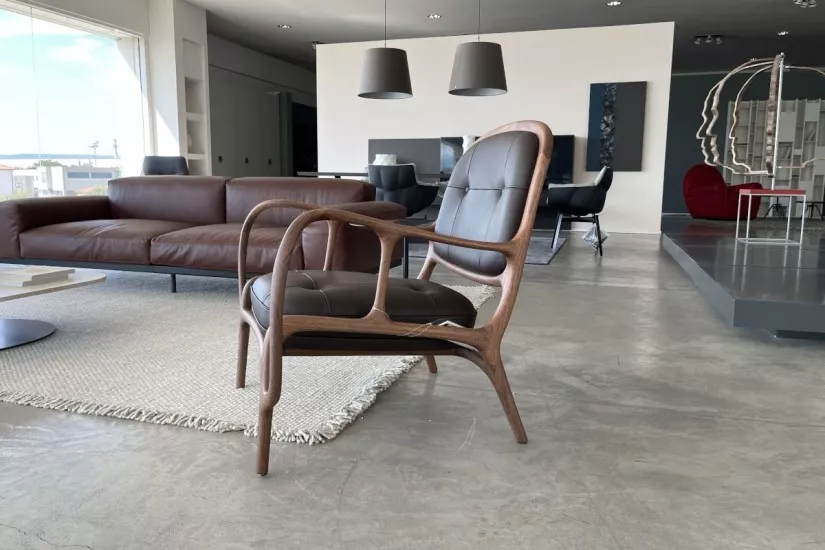 Twenty Two Armchair in Leather (Expo Offer)