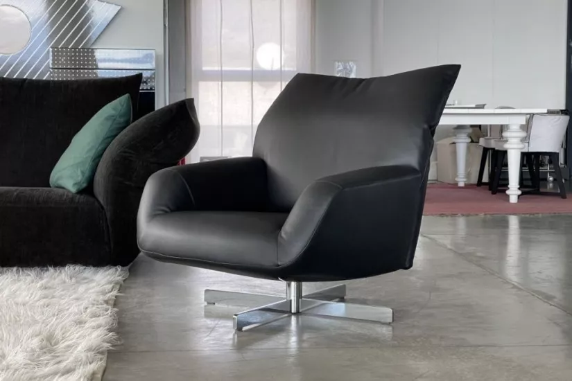 Chiara Armchair (Expo Product)