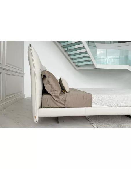 Aurora Tre Bed (Expo Offer)