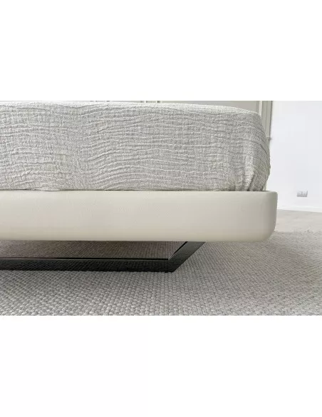 Aurora Tre Bed (Expo Offer)