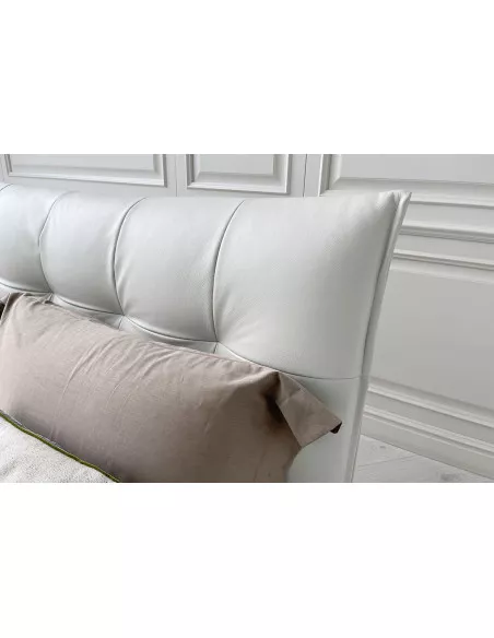 Aurora Tre Bed (Expo Offer)