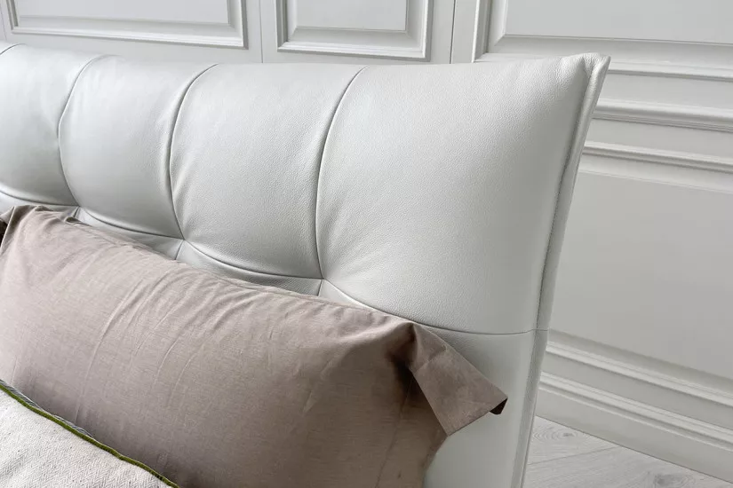 Aurora Tre Bed (Expo Offer)