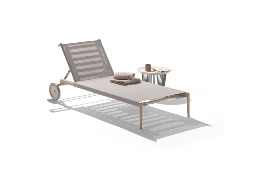 Atlante Light Outdoor Sunbed