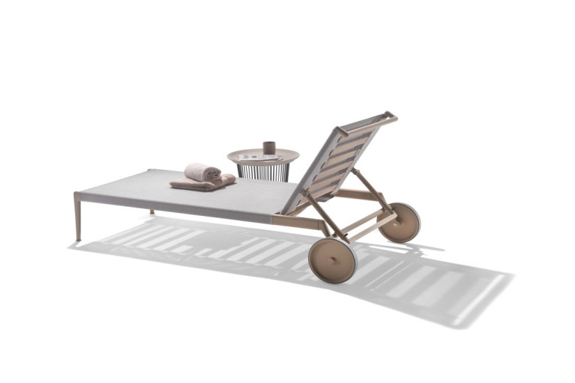 Atlante Light Outdoor Sunbed