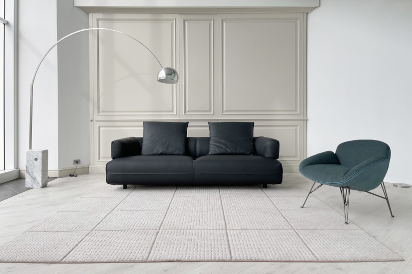 Starman Sofa (Expo Offer)