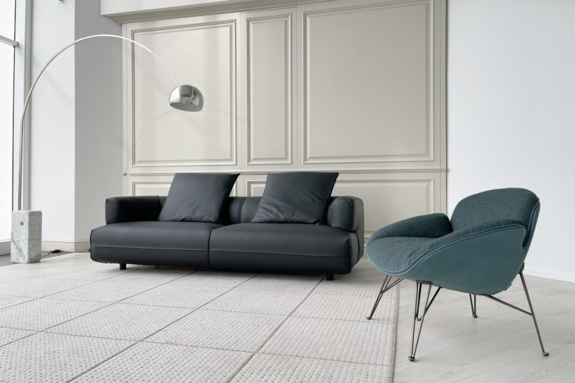 Starman Sofa (Expo Offer)