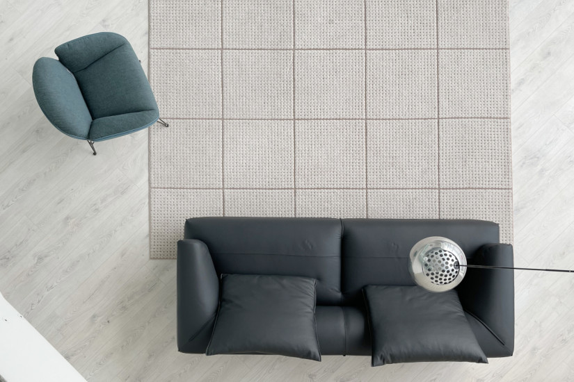 Starman Sofa (Expo Offer)